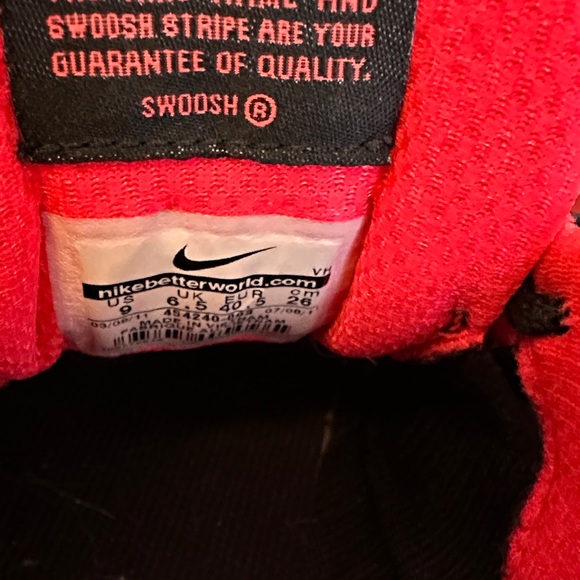 Nike Dual Fusion Black and Pink Running Shoes - Picture 6 of 6